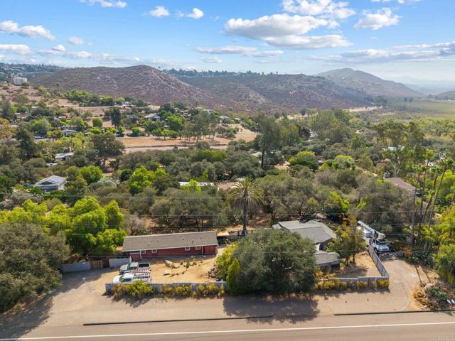 9704 Del Dios Highway, Escondido, CA 92029