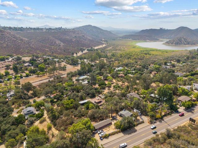 9704 Del Dios Highway, Escondido, CA 92029