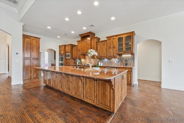 3833 S Victor Avenue, Tulsa, OK 74105