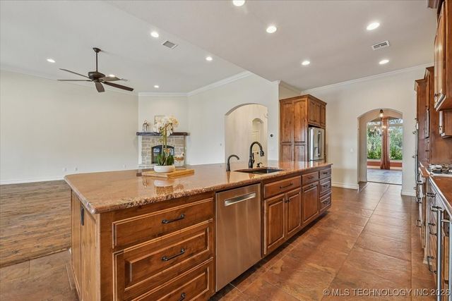 3833 S Victor Avenue, Tulsa, OK 74105