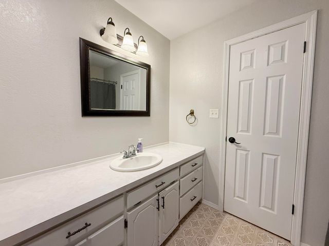 58920 E 102 Road, Miami, OK 74354