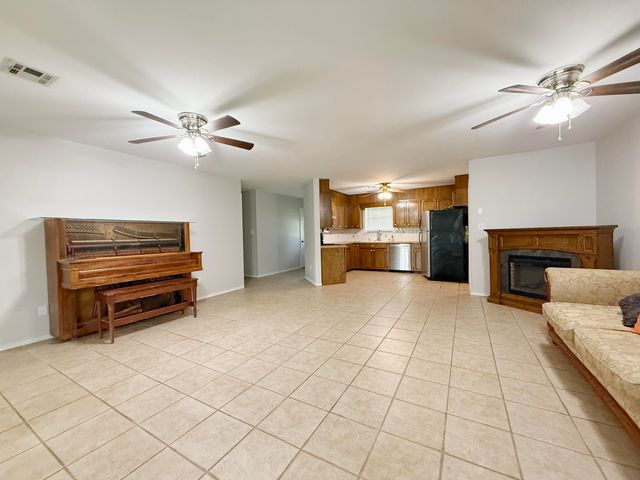 58920 E 102 Road, Miami, OK 74354