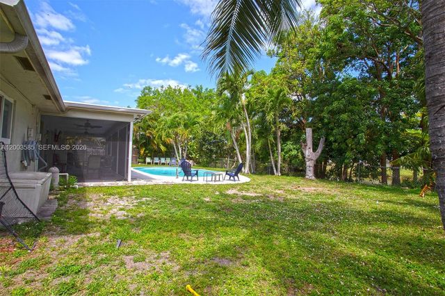 7481 NW 11th Pl, Plantation, FL 33313