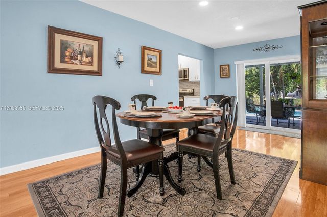 7481 NW 11th Pl, Plantation, FL 33313