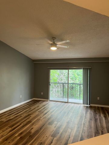 1000 Crestwood Court S 1009, Royal Palm Beach, FL 33411