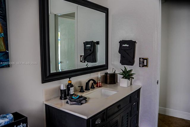1640 NE 59th Place, Fort Lauderdale, FL 33334