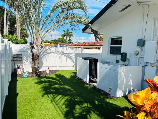 1640 NE 59th Place, Fort Lauderdale, FL 33334