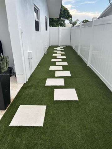1640 NE 59th Place, Fort Lauderdale, FL 33334
