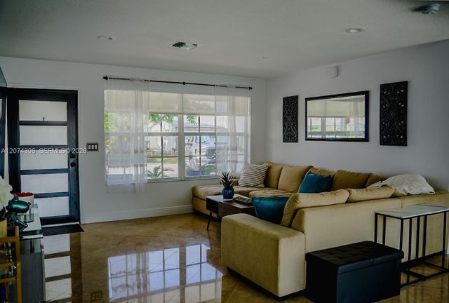 1640 NE 59th Place, Fort Lauderdale, FL 33334
