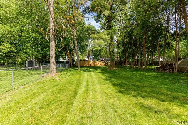 219 South Terry Road, Geddes, NY 13219