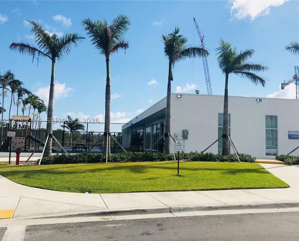 15051 Royal Oaks Ln 2302, North Miami, FL 33181