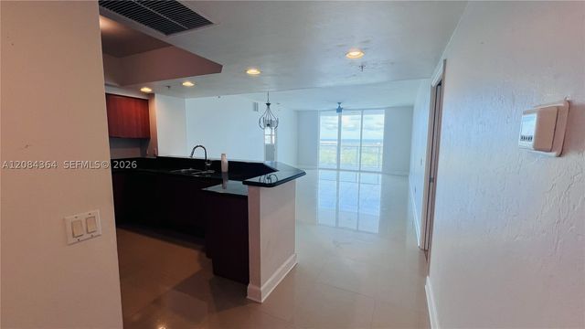 15051 Royal Oaks Ln 2302, North Miami, FL 33181