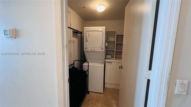 15051 Royal Oaks Ln 2302, North Miami, FL 33181