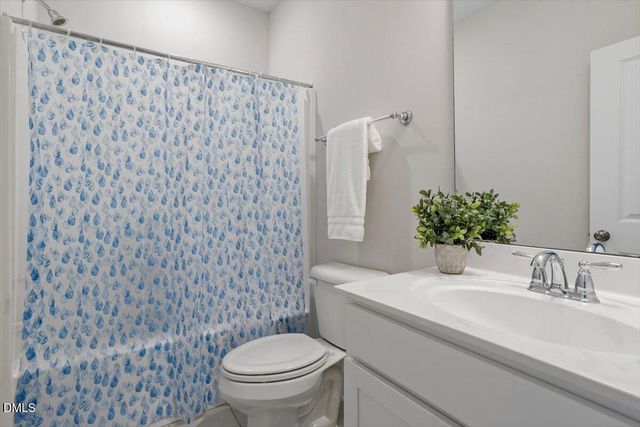 125 Harmony Creek Place, Apex, NC 27539