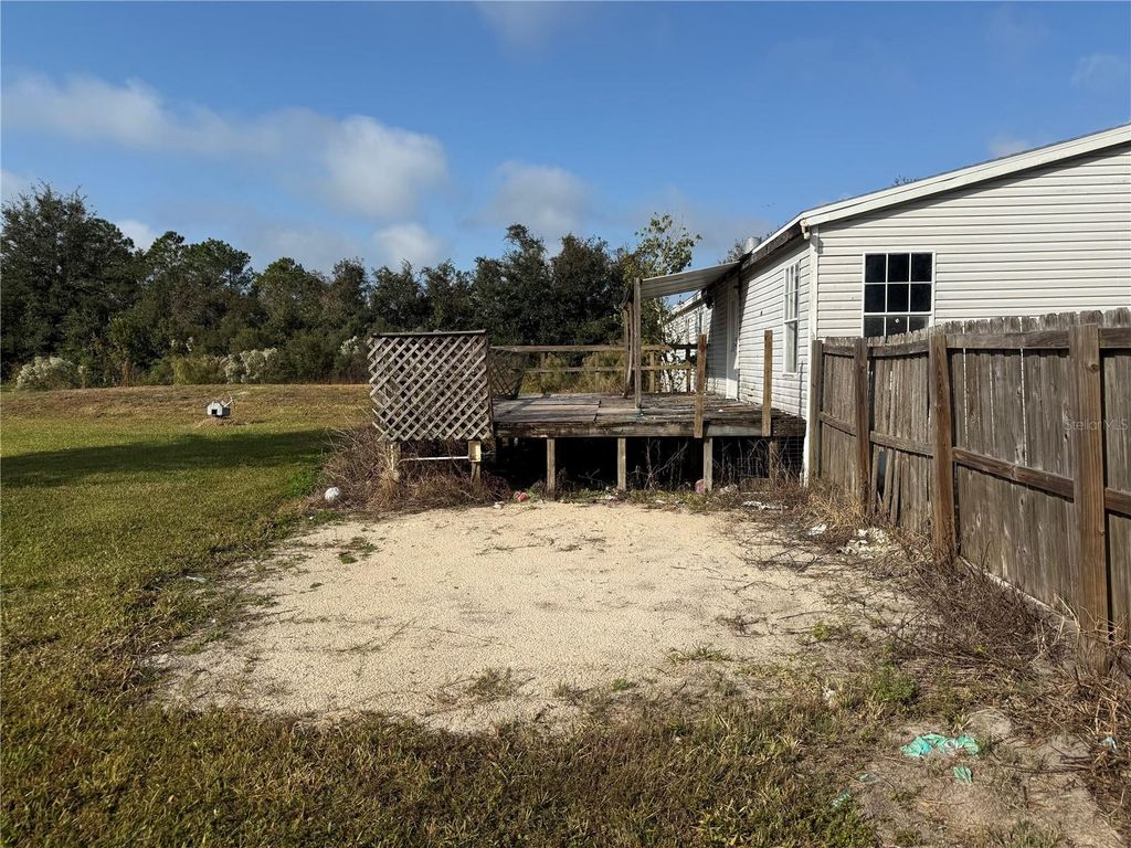 Image 23 of property listing at 4452 ROUNDUP DRIVE, Polk City, FL 33868