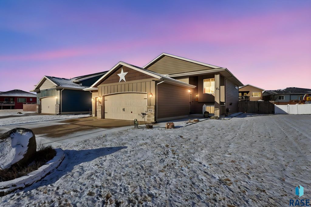 9101 W Broek Dr Drive, Sioux Falls, SD 57106
