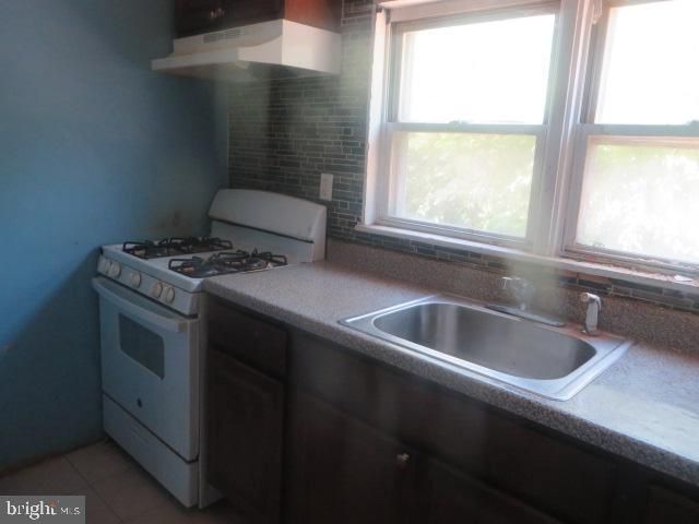 1719 S AVONDALE ST, Philadelphia, PA 19142