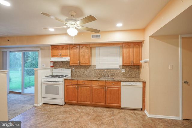 30 TALLOWOOD DR, Westampton, NJ 08060
