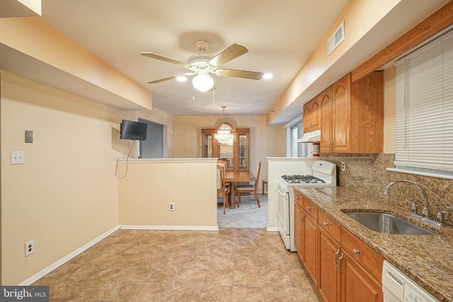 30 TALLOWOOD DR, Westampton, NJ 08060