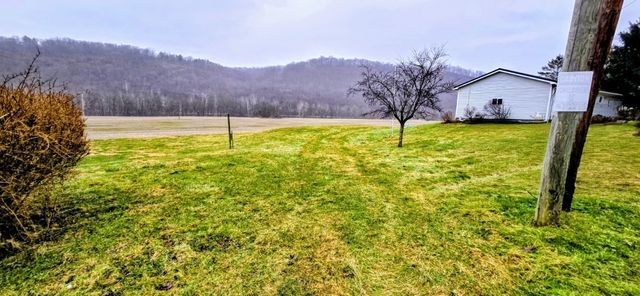 916 Indiana Avenue Ext, Avonmore, PA 15618