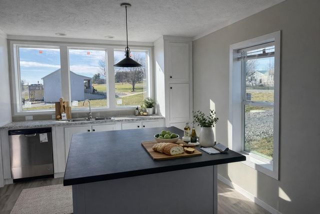 357 Lawless Lane, Jamestown, KY 42629