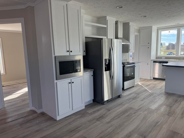 357 Lawless Lane, Jamestown, KY 42629