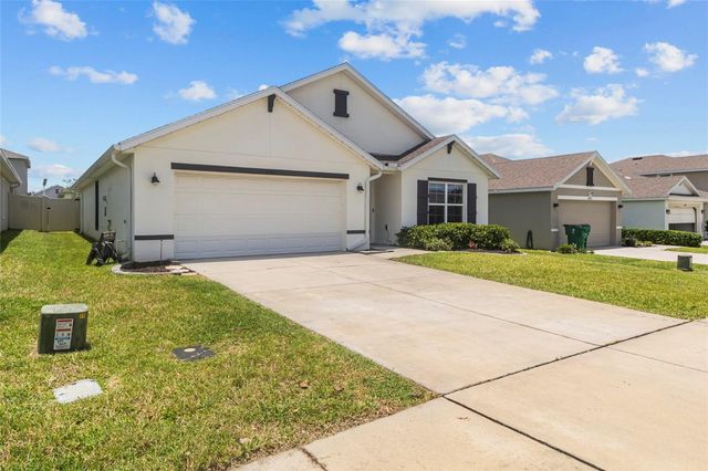 38386 SONNET LANDING AVENUE, Zephyrhills, FL 33540