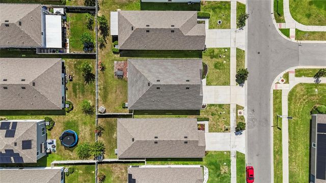 38386 SONNET LANDING AVENUE, Zephyrhills, FL 33540