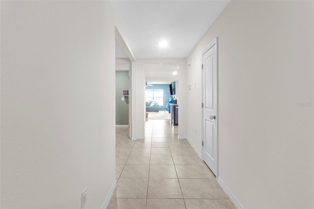 38386 SONNET LANDING AVENUE, Zephyrhills, FL 33540