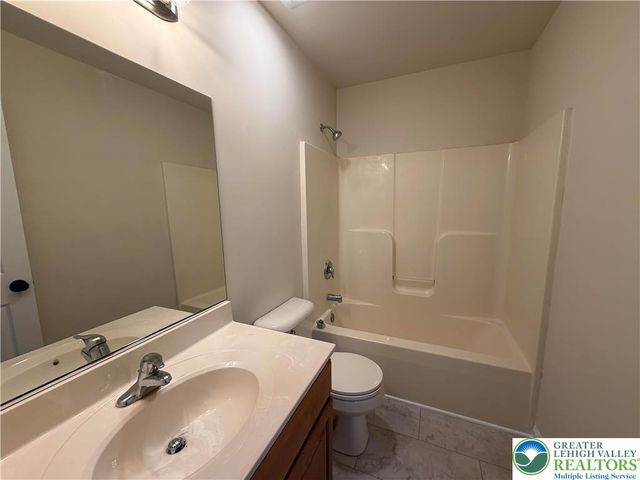 1507 Tweed Avenue, Salisbury Twp, PA 18103