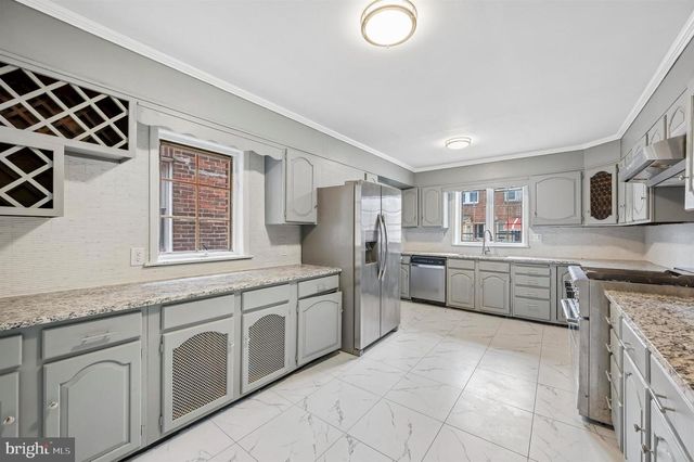 5221 ARLINGTON ST, Philadelphia, PA 19131