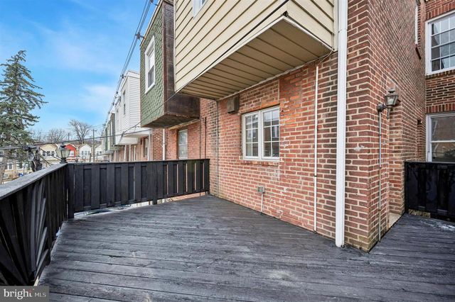 5221 ARLINGTON ST, Philadelphia, PA 19131