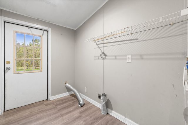 350 Briar Dr, Shepherd, TX 77371