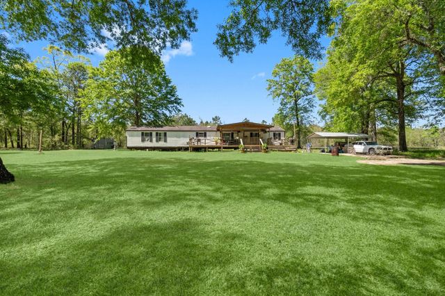 350 Briar Dr, Shepherd, TX 77371