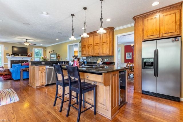 120 Brian Wesley CT, Yorktown, VA 23693