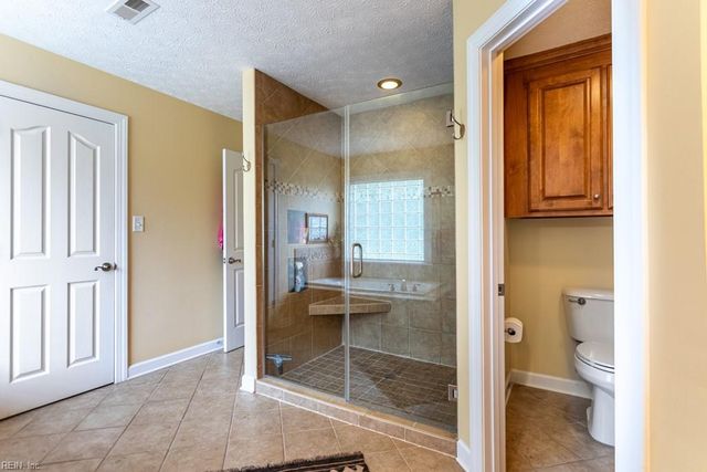120 Brian Wesley CT, Yorktown, VA 23693