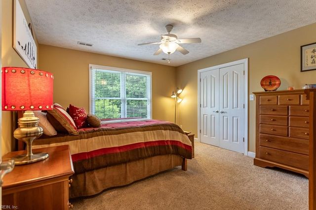120 Brian Wesley CT, Yorktown, VA 23693