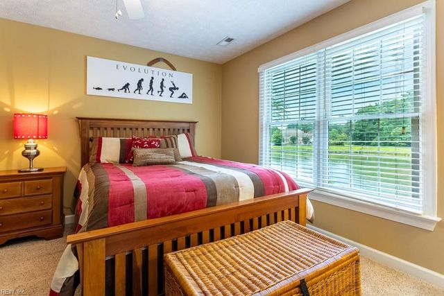120 Brian Wesley CT, Yorktown, VA 23693