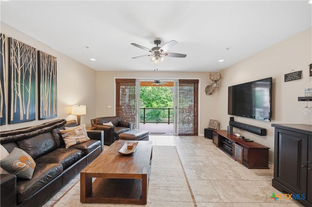 540 River Run 202, New Braunfels, TX 78132