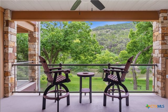540 River Run 202, New Braunfels, TX 78132