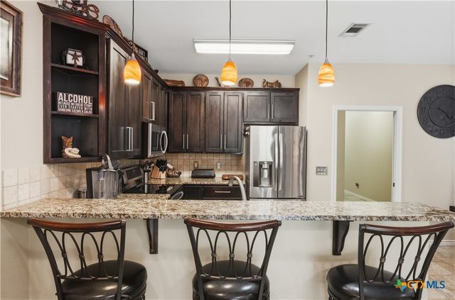 540 River Run 202, New Braunfels, TX 78132