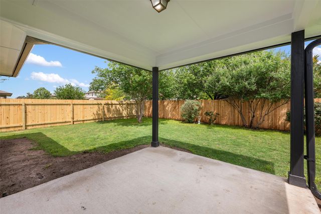 102 Anderson ST, Hutto, TX 78634