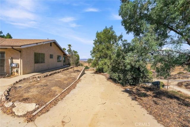 30321 Norden, Homeland, CA 92548