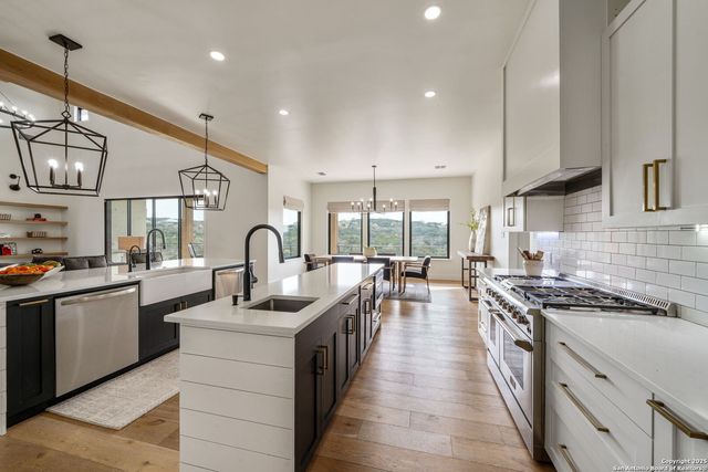 384 Blue Diamond, Boerne, TX 78006