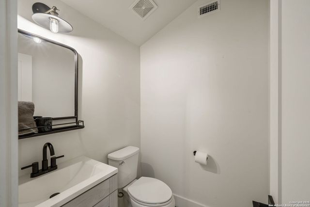 384 Blue Diamond, Boerne, TX 78006