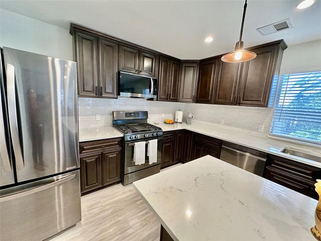 2608 Birchleaf TRL, Austin, TX 78748