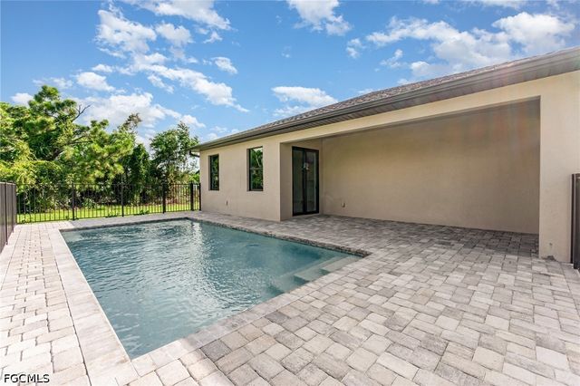 4157 NW 39th AVE, Cape Coral, FL 33993