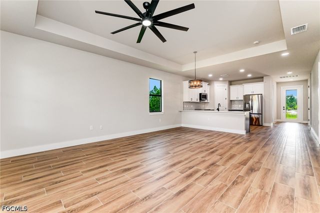 4157 NW 39th AVE, Cape Coral, FL 33993
