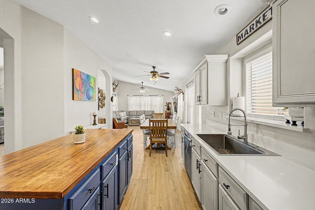 9649 E OSAGE Avenue, Mesa, AZ 85212