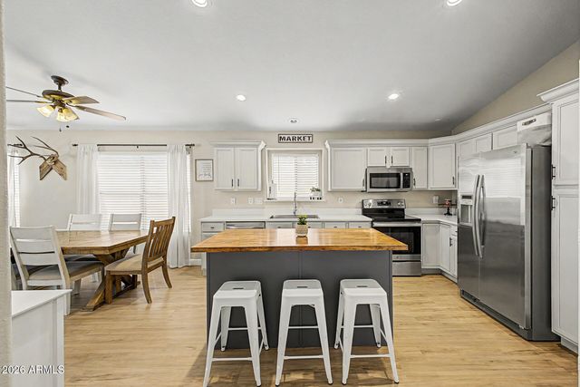 9649 E OSAGE Avenue, Mesa, AZ 85212